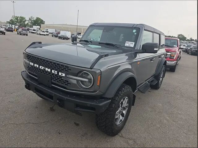 2024 Ford Bronco Badlands — photo 1 of 15