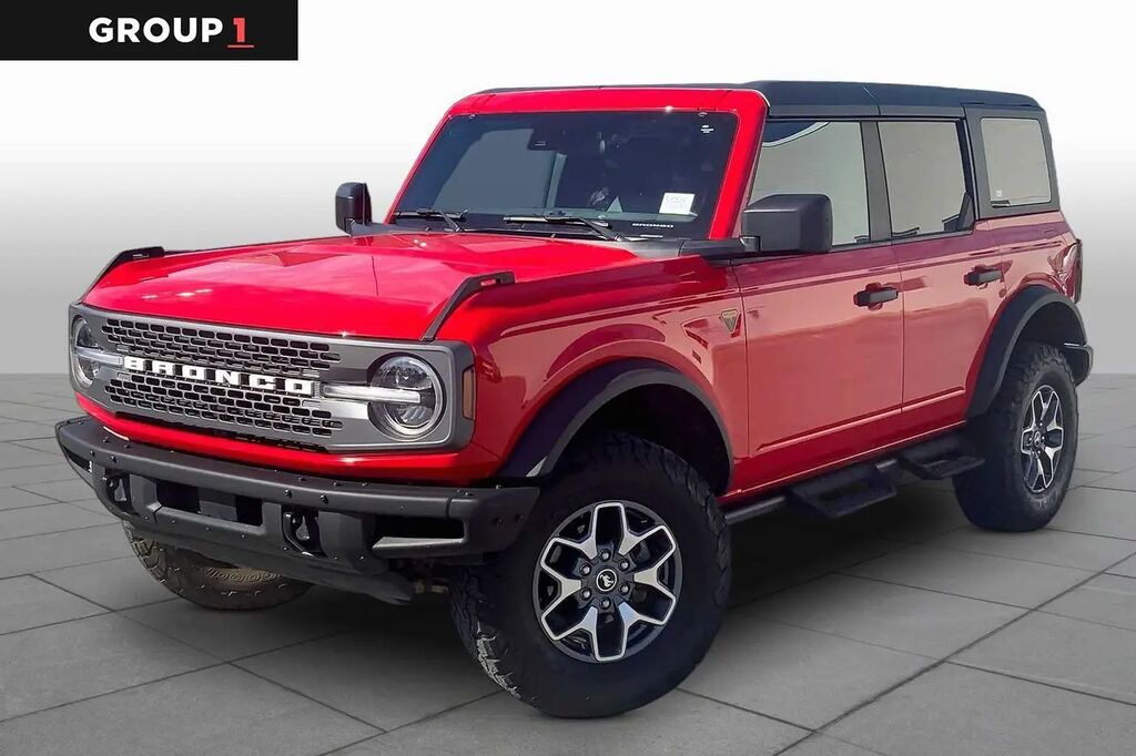2024 Ford Bronco Badlands — photo 1 of 13