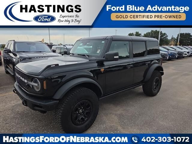 2025 Ford Bronco Badlands — photo 1 of 13