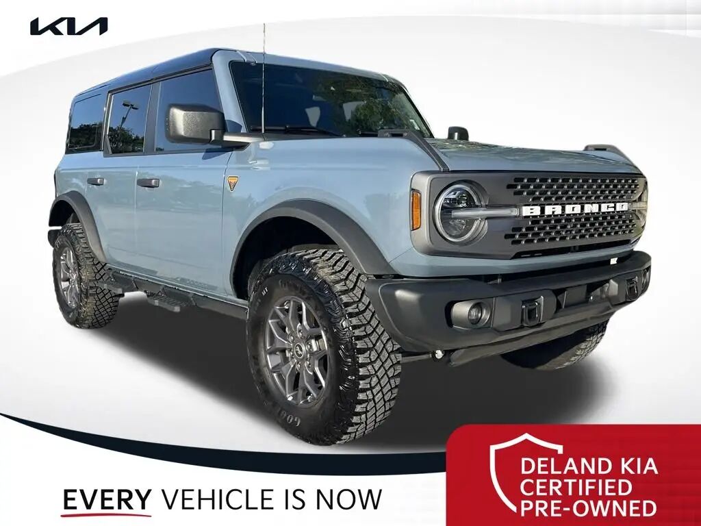 2025 Ford Bronco Badlands — photo 1 of 13
