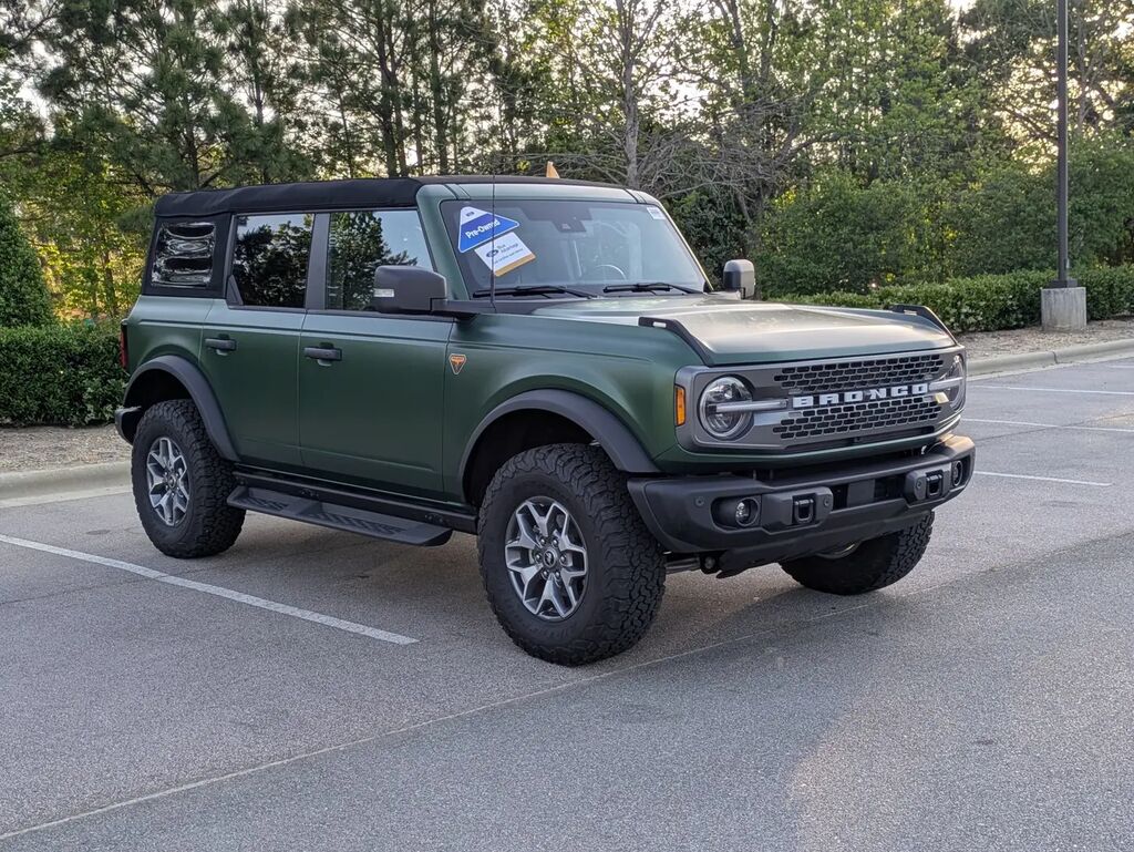 2025 Ford Bronco Badlands — photo 1 of 13