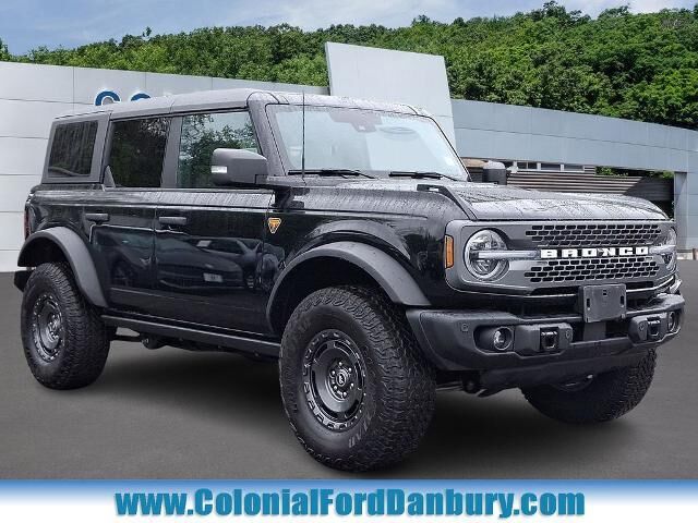 2025 Ford Bronco Badlands — photo 1 of 13