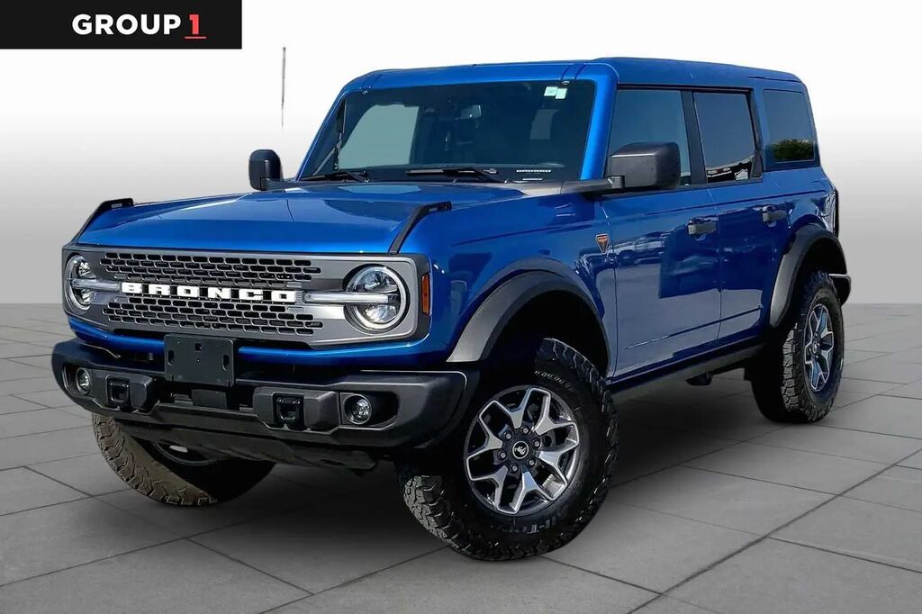 2025 Ford Bronco Badlands — photo 1 of 12