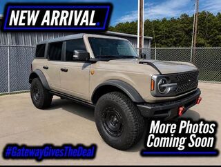 2025 Ford Bronco Badlands — photo 1 of 14