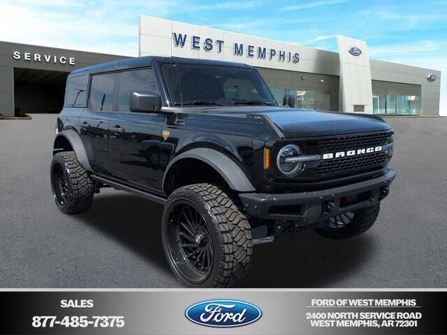 2025 Ford Bronco Badlands — photo 1 of 13