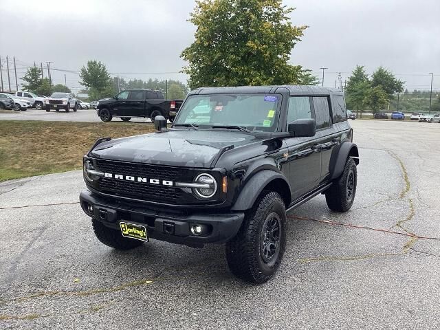 2026 Ford Bronco Badlands — photo 1 of 18