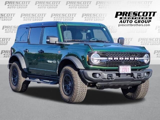 2025 Ford Bronco Badlands — photo 1 of 24
