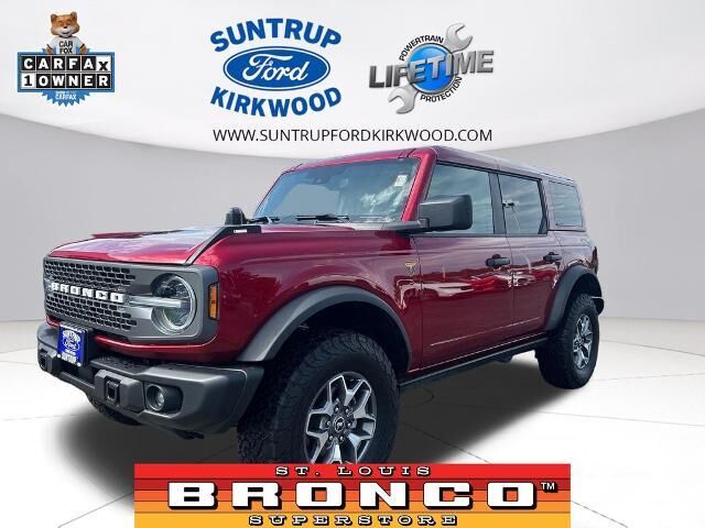 2025 Ford Bronco Badlands — photo 1 of 13