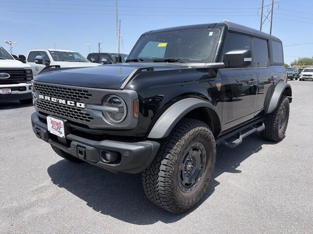 2025 Ford Bronco Badlands — photo 1 of 27