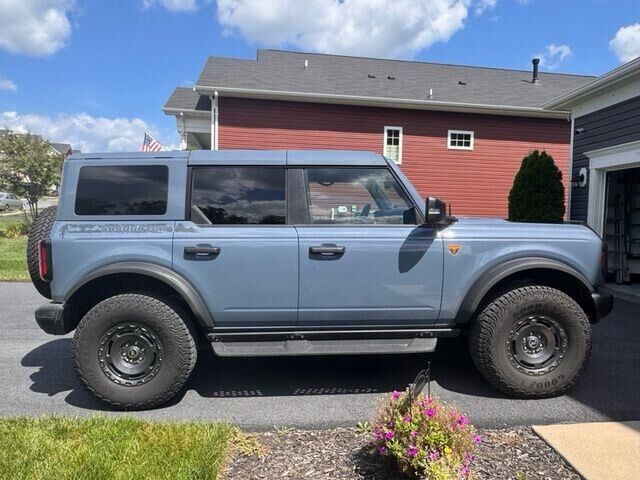 2025 Ford Bronco Badlands — photo 1 of 26