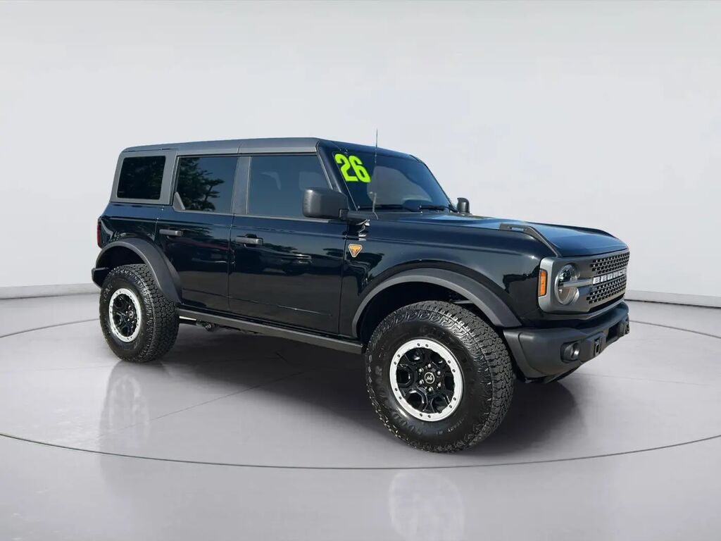 2026 Ford Bronco Badlands — photo 1 of 13
