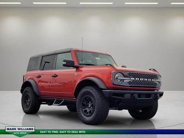 2024 Ford Bronco Badlands — photo 1 of 36