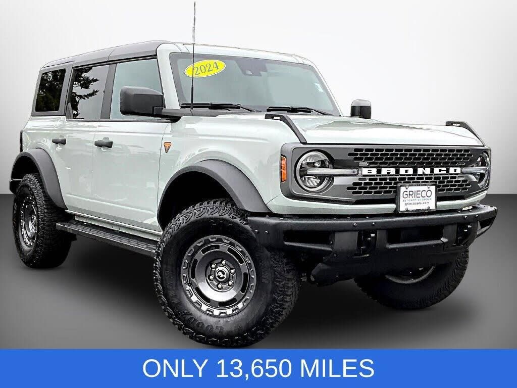 2024 Ford Bronco Badlands — photo 1 of 1