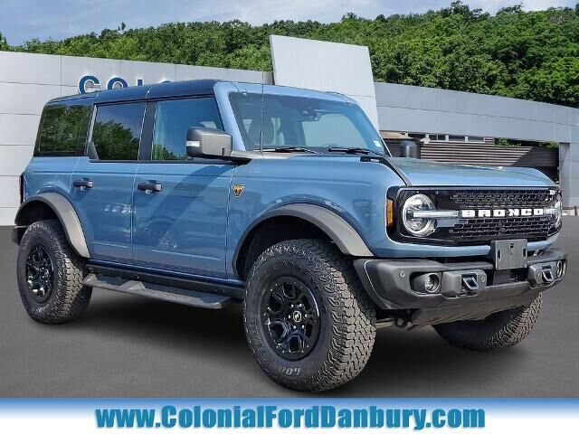 2025 Ford Bronco Badlands — photo 1 of 26