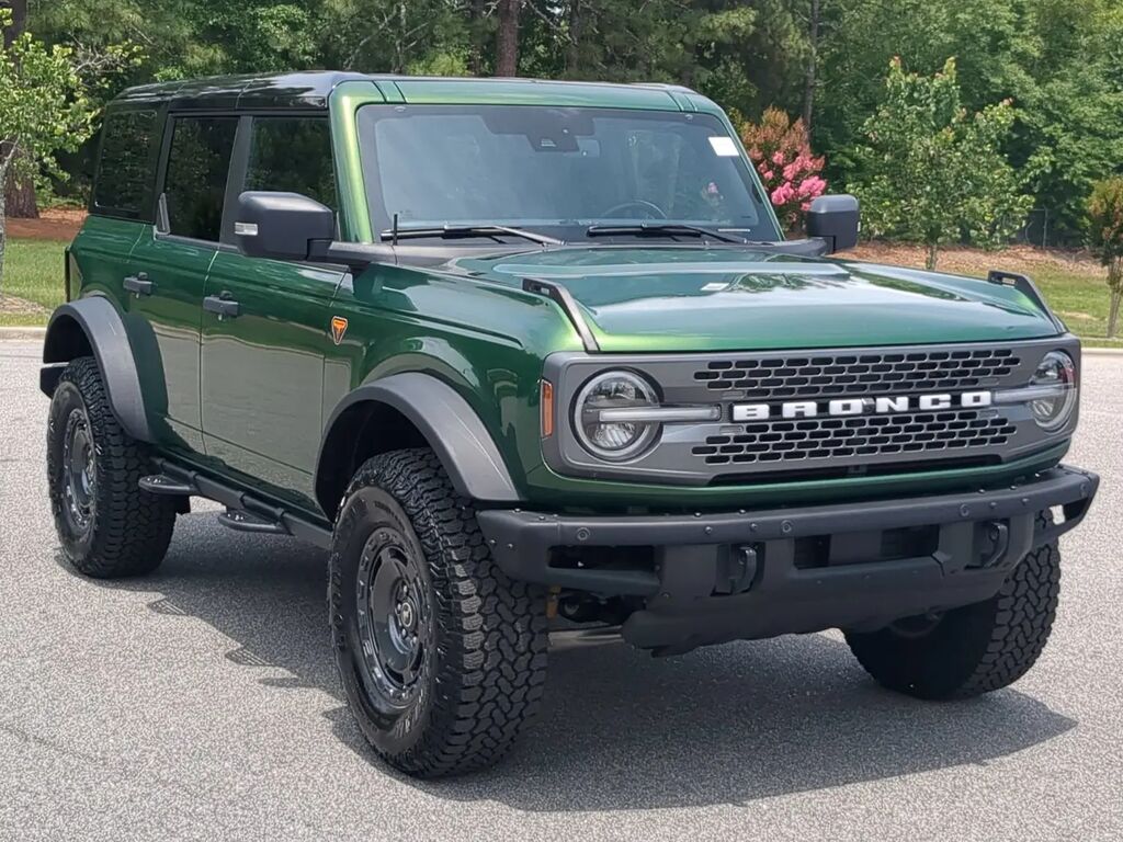 2025 Ford Bronco Badlands — photo 1 of 13