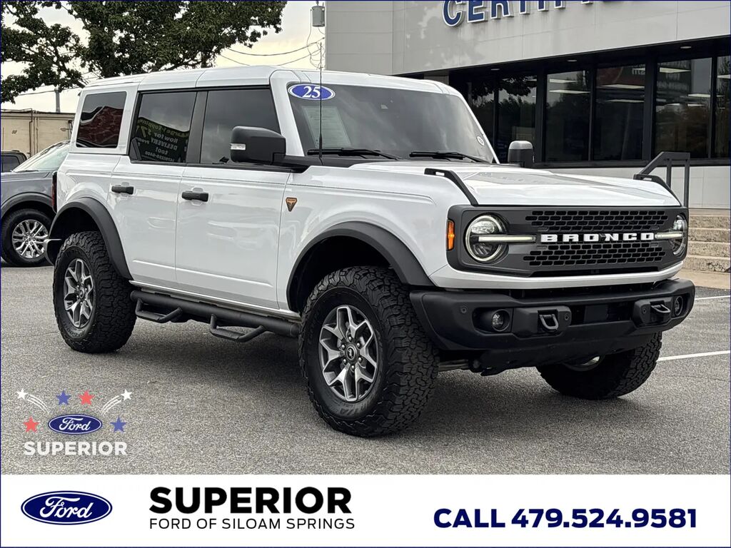 2025 Ford Bronco Badlands — photo 1 of 12
