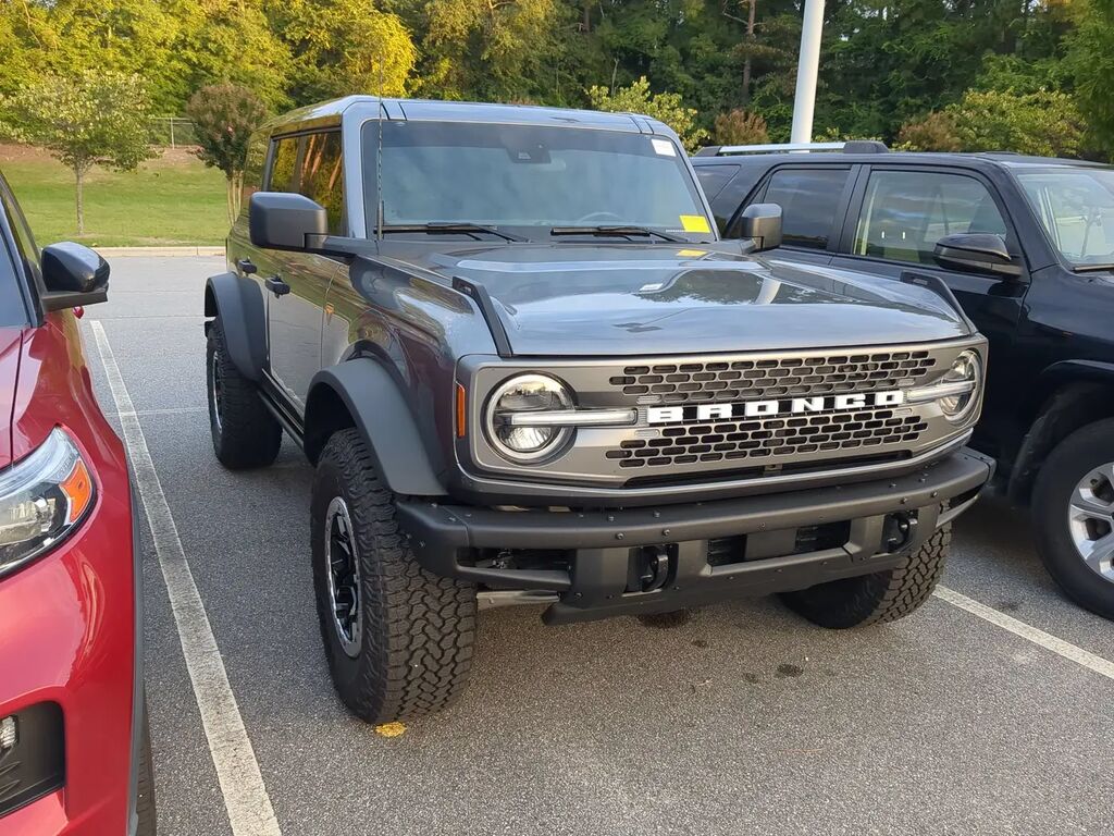 2025 Ford Bronco Badlands — photo 1 of 4