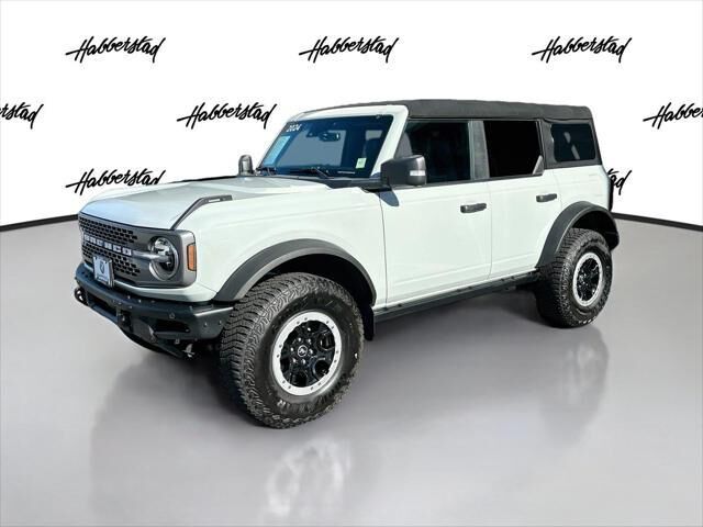 2024 Ford Bronco Badlands — photo 1 of 13