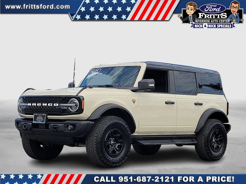 2025 Ford Bronco Badlands — photo 1 of 13