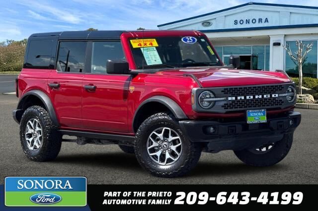 2025 Ford Bronco Badlands — photo 1 of 13