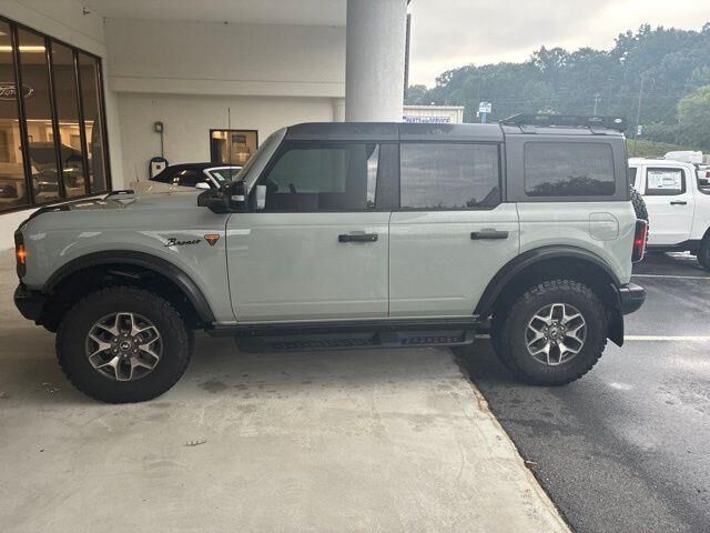 2024 Ford Bronco Badlands — photo 1 of 34