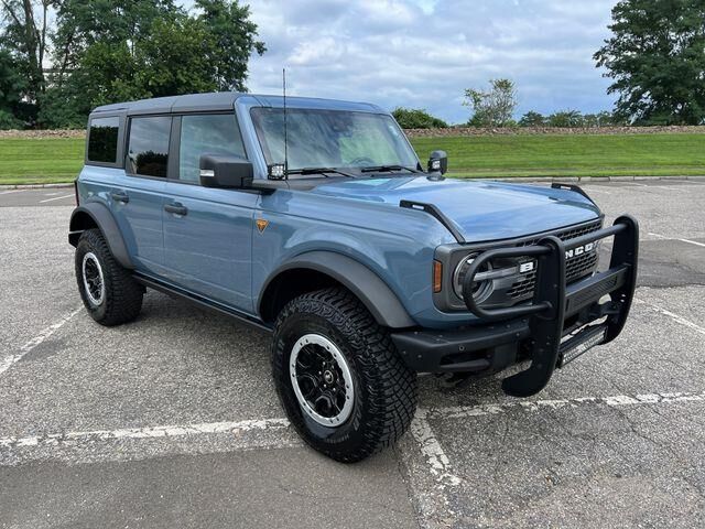 2024 Ford Bronco Badlands — photo 1 of 26