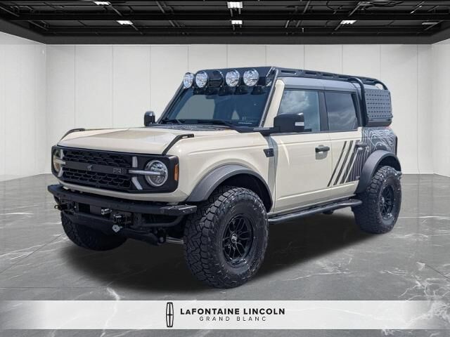 2025 Ford Bronco Badlands — photo 1 of 39