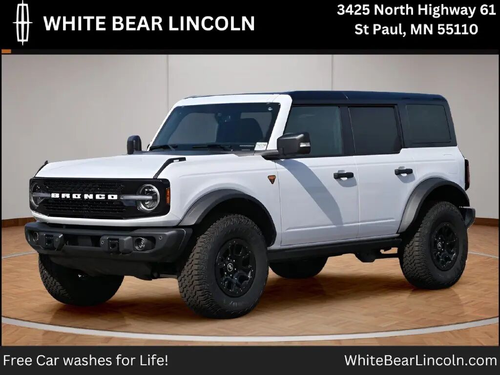 2025 Ford Bronco Badlands — photo 1 of 13