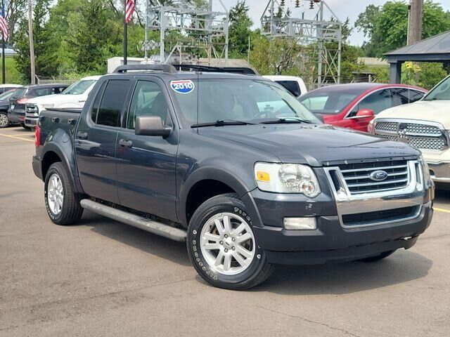 2010 Ford Explorer Sport Trac XLT — photo 1 of 26