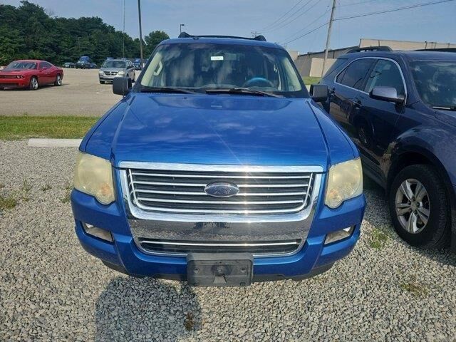 2010 Ford Explorer XLT — photo 1 of 10