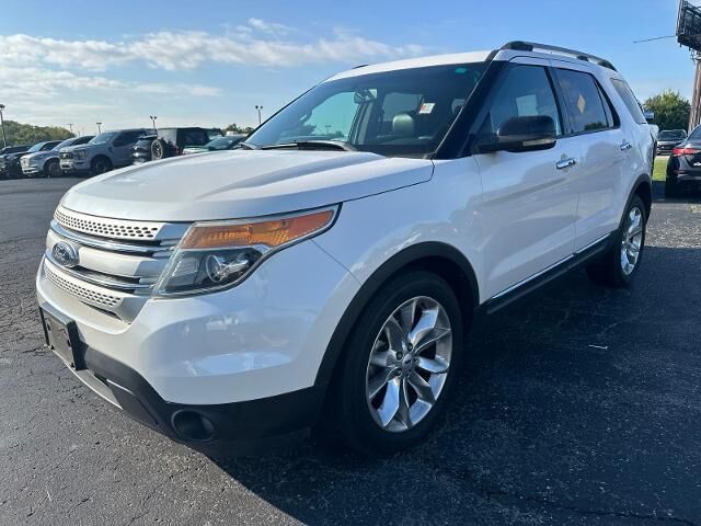 2012 Ford Explorer XLT — photo 1 of 12