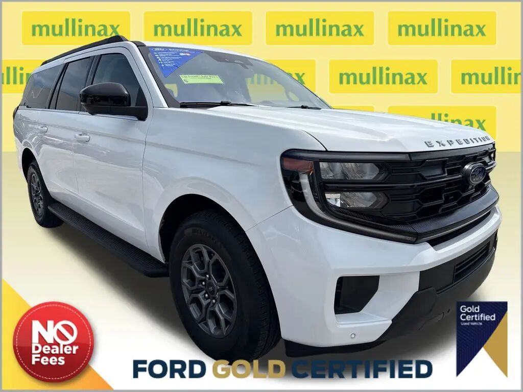 2025 Ford Expedition MAX Active — photo 1 of 10