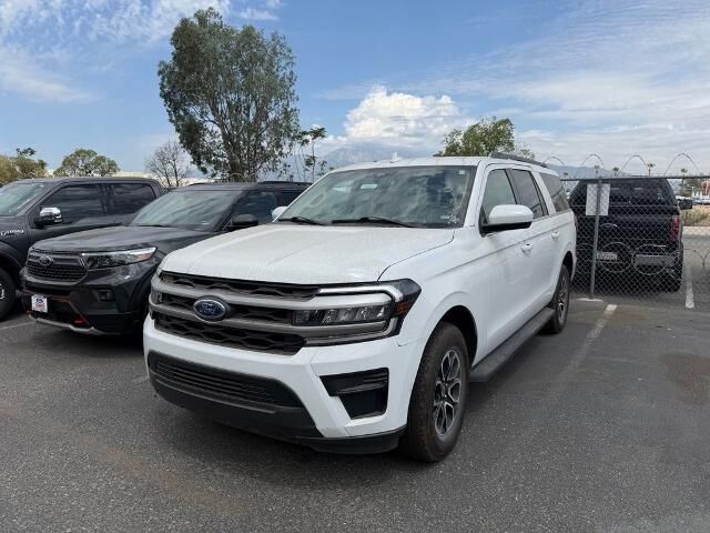2024 Ford Expedition MAX XLT — photo 1 of 15