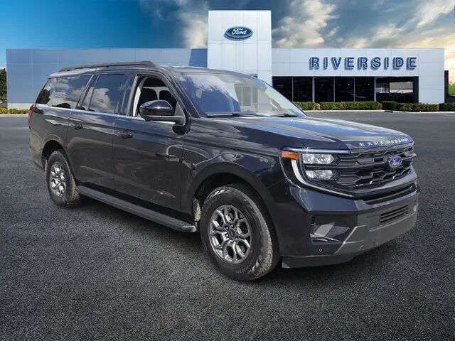 2025 Ford Expedition MAX Active — photo 1 of 17
