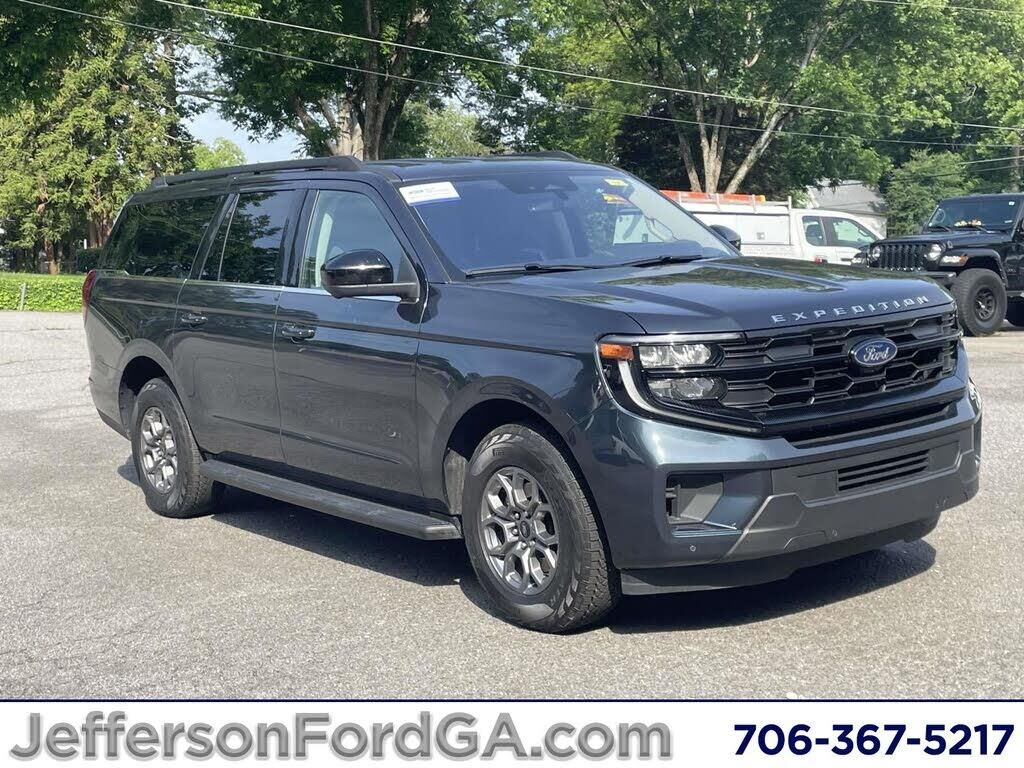 2025 Ford Expedition MAX Active — photo 1 of 1