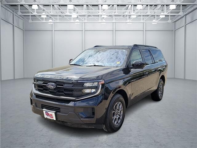 2025 Ford Expedition MAX Active — photo 1 of 13