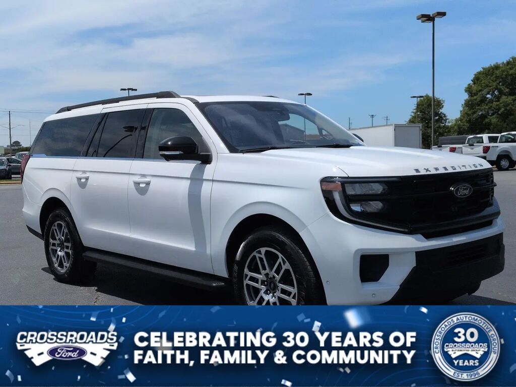 2025 Ford Expedition MAX Active — photo 1 of 14
