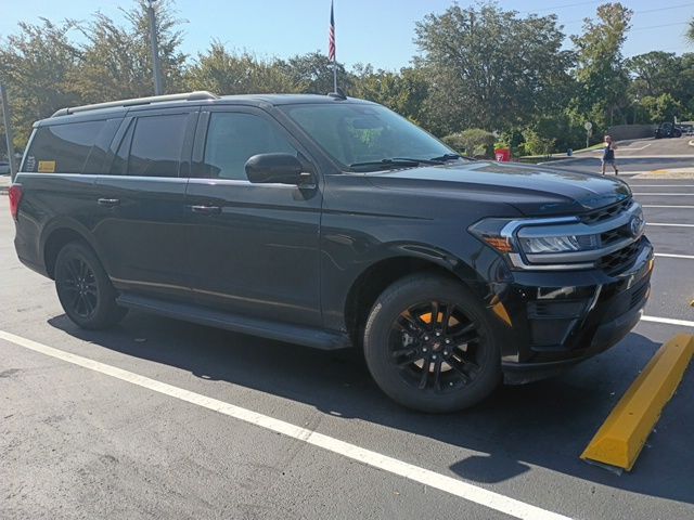 2022 Ford Expedition Max XLT — photo 1 of 10
