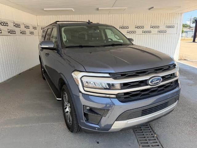 2022 Ford Expedition MAX XLT — photo 1 of 13