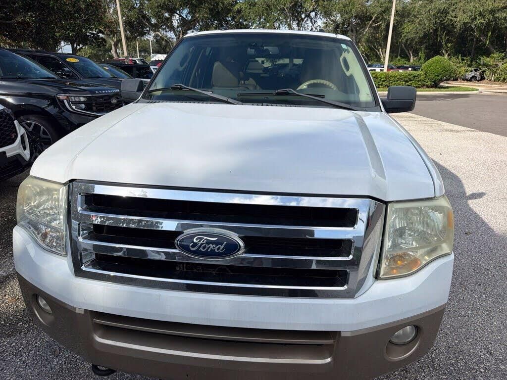 2012 Ford Expedition EL XLT — photo 1 of 1