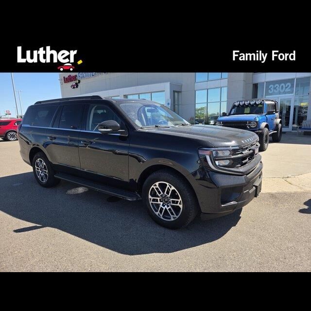 2025 Ford Expedition MAX Active — photo 1 of 35
