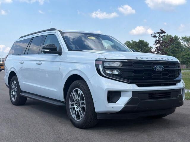 2025 Ford Expedition MAX Active — photo 1 of 12
