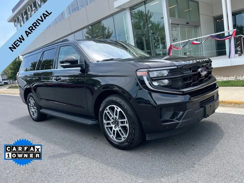 2025 Ford Expedition MAX Active — photo 1 of 6