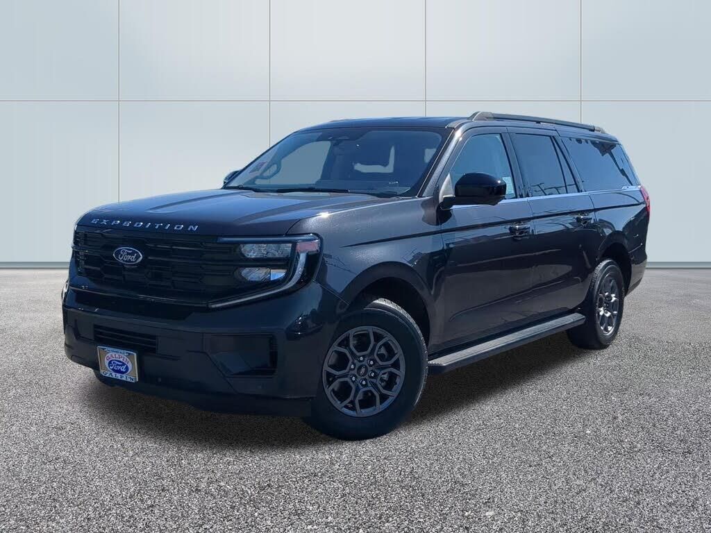 2025 Ford Expedition MAX Active — photo 1 of 1