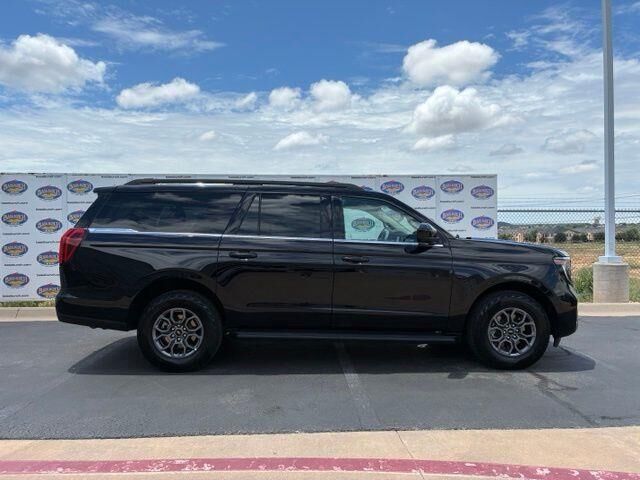 2025 Ford Expedition MAX Active — photo 1 of 13