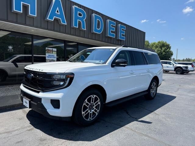 2025 Ford Expedition MAX Active — photo 1 of 13
