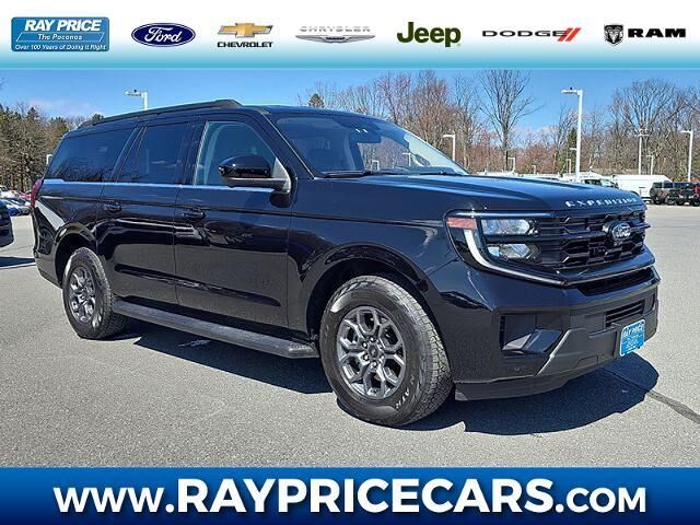 2025 Ford Expedition MAX Active — photo 1 of 13