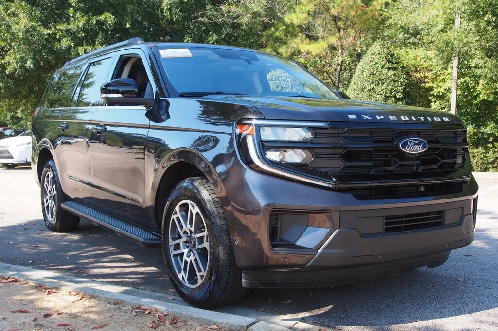 2025 Ford Expedition MAX Active — photo 1 of 13