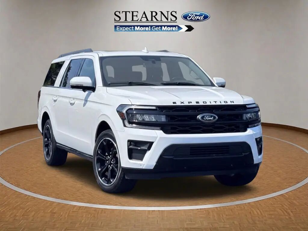 2023 Ford Expedition MAX Limited — photo 1 of 13