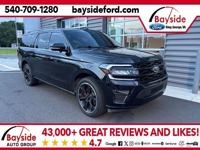 2023 Ford Expedition MAX Limited — photo 1 of 13